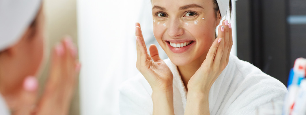 ĐÂU LÀ THỜI ĐIỂM BẠN CẦN THAY ĐỔI MỸ PHẨM DƯỠNG DA? ĐÂU LÀ THỜI ĐIỂM BẠN CẦN THAY ĐỔI MỸ PHẨM DƯỠNG DA?