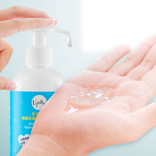 Order gift:Bảo vệ da - Gel rửa tay khô chiết xuất thực vật Ujelly 240ml MUA 1 TẶNG 1 Order gift:Bảo vệ da - Gel rửa tay khô chiết xuất thực vật Ujelly 240ml MUA 1 TẶNG 1