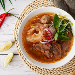 Phở bò vị chua cay - Công ty Phở Thành Ký